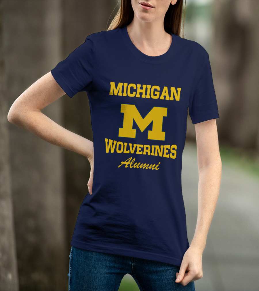 MICHIGAN WOLVERINES ALUMNI T-Shirt