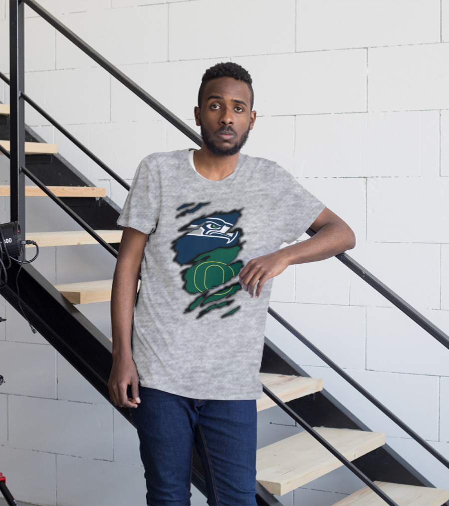 Seattle Seahawks Oregon Ducks Logo Fusion T-Shirt