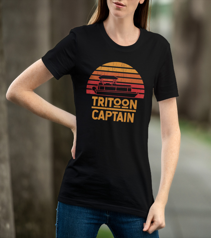 Tritoon Captain Vintage Sunset Boating Pontoon T-Shirt