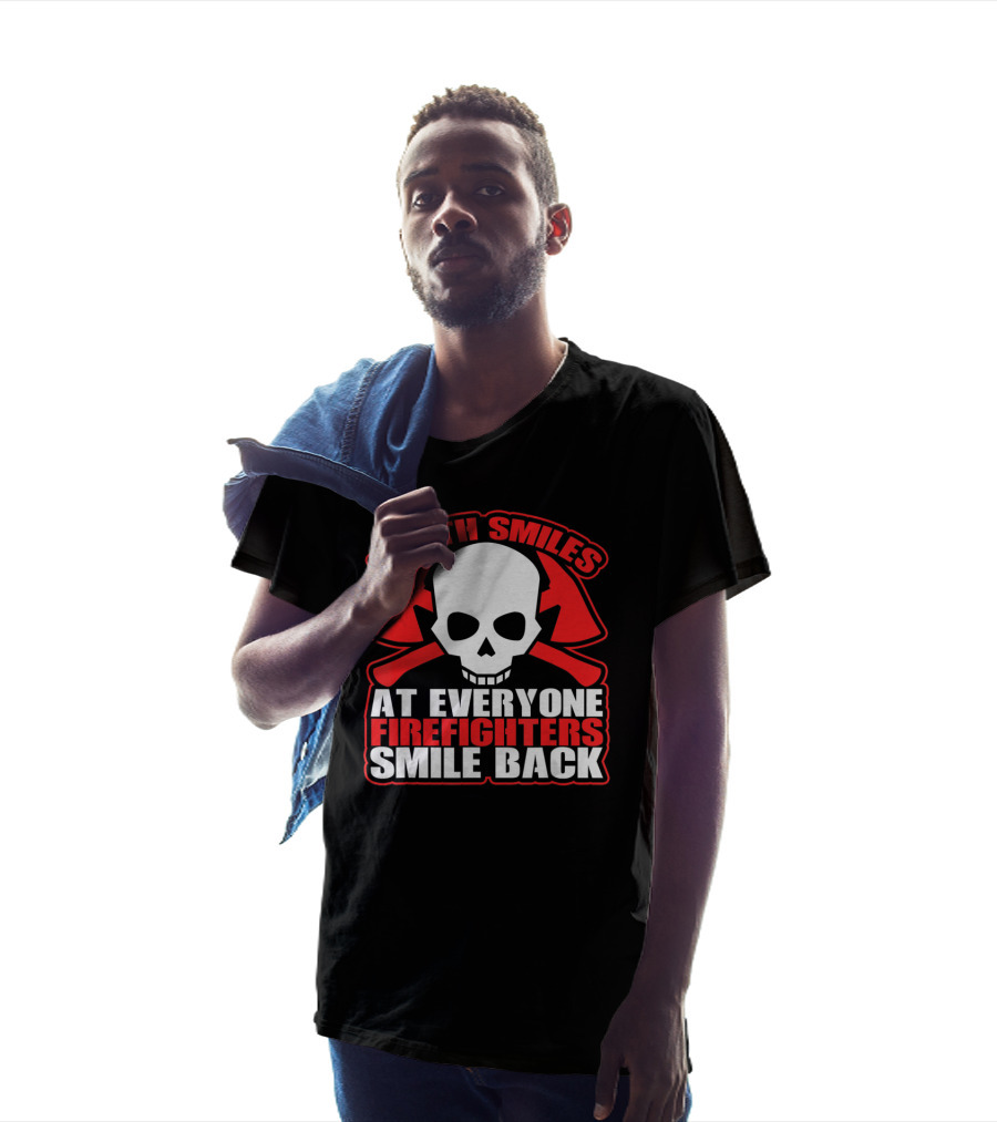 Death Smiles At Everyone Firefighters Smile Back Skull Axes T-Shirt