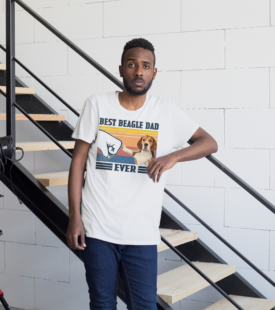 Best Beagle Dad Ever Vintage Fist Bump T-Shirt