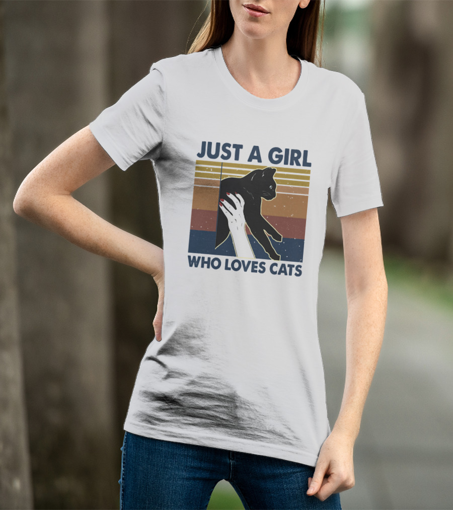 JUST A GIRL WHO LOVES CATS Retro Style Cat T-Shirt