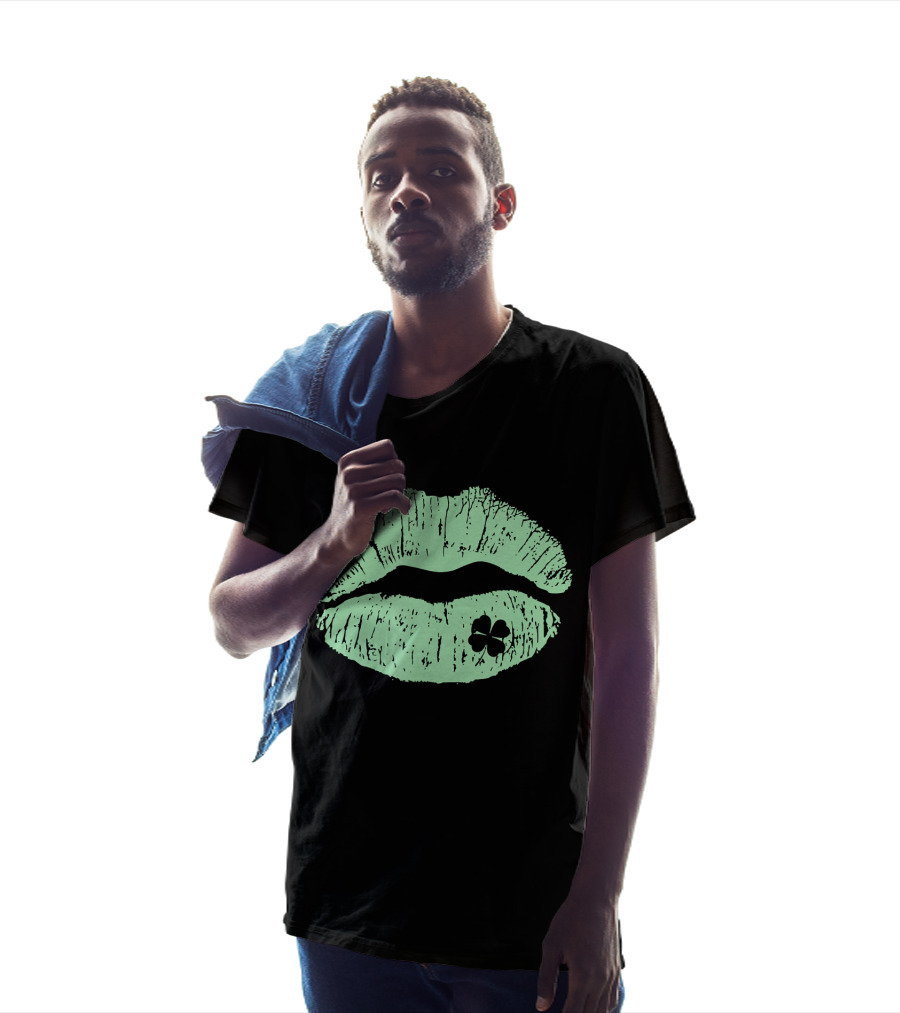 Lips Irish Kiss Clover St Patricks Day Green Shamrock T-Shirt