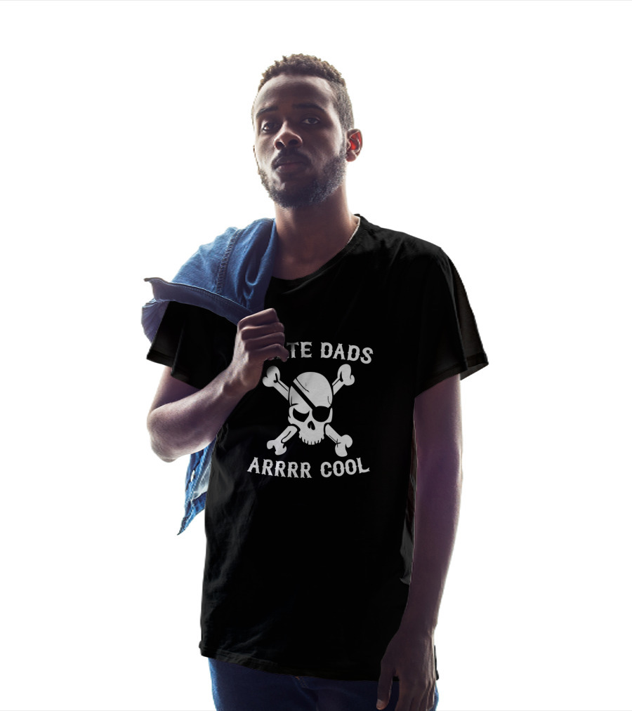 Pirate Dads Arrrr Cool Funny Halloween Skull And Crossbones T-Shirt
