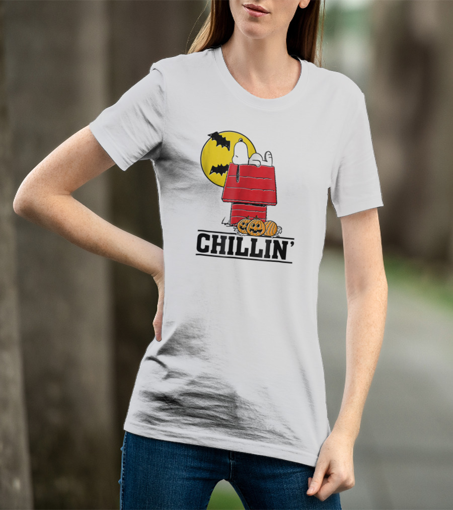 Peanuts Snoopy Chillin' Halloween With Pumpkins And Bats T-Shirt