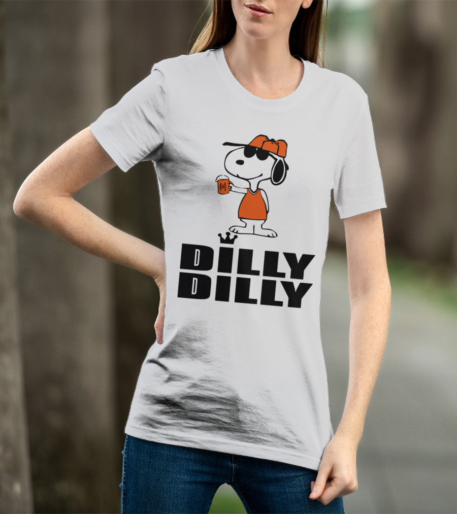 Dilly Dilly Funny Snoopy The Peanuts Movie Beer Hat And Glass T-Shirt