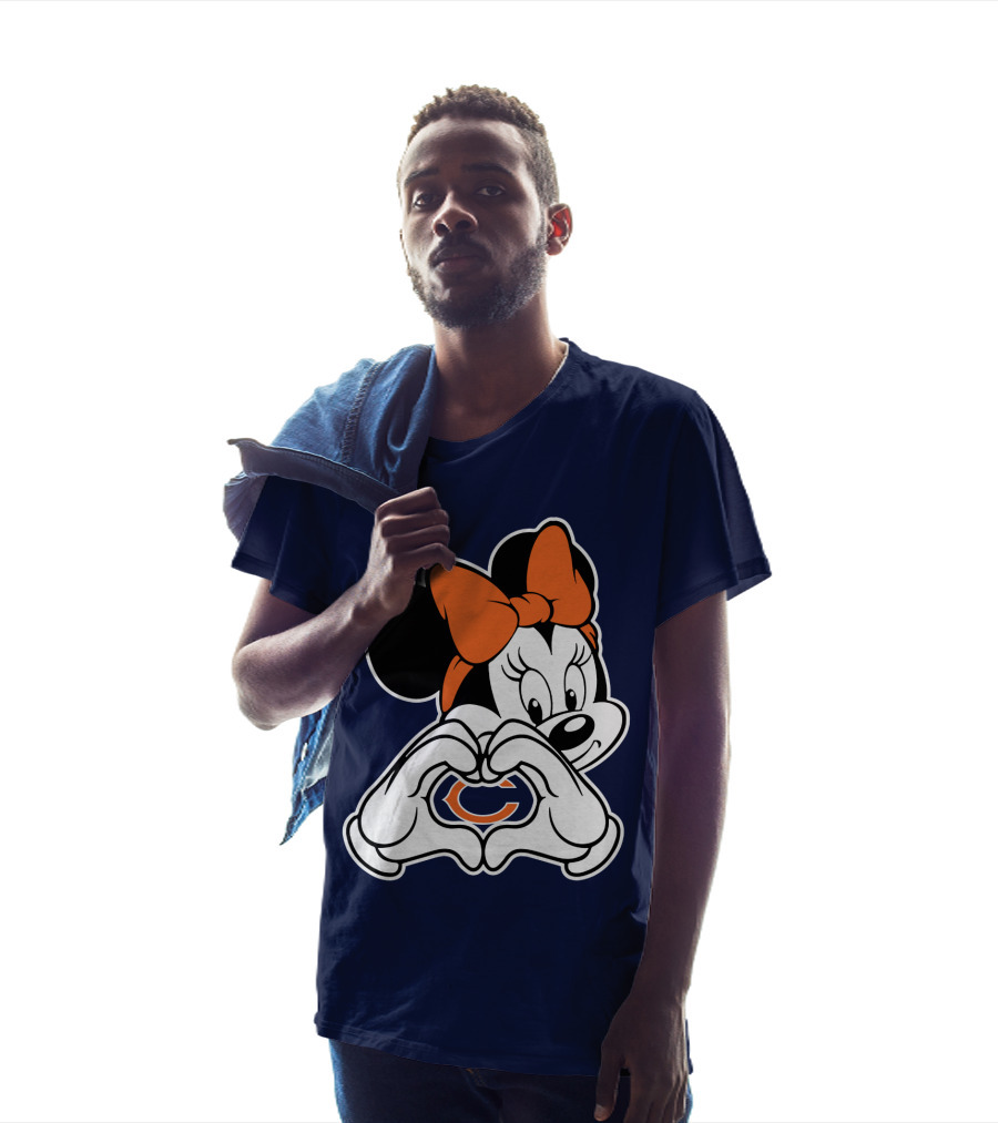 Minnie Mouse Heart Hands Chicago Bears C T-Shirt