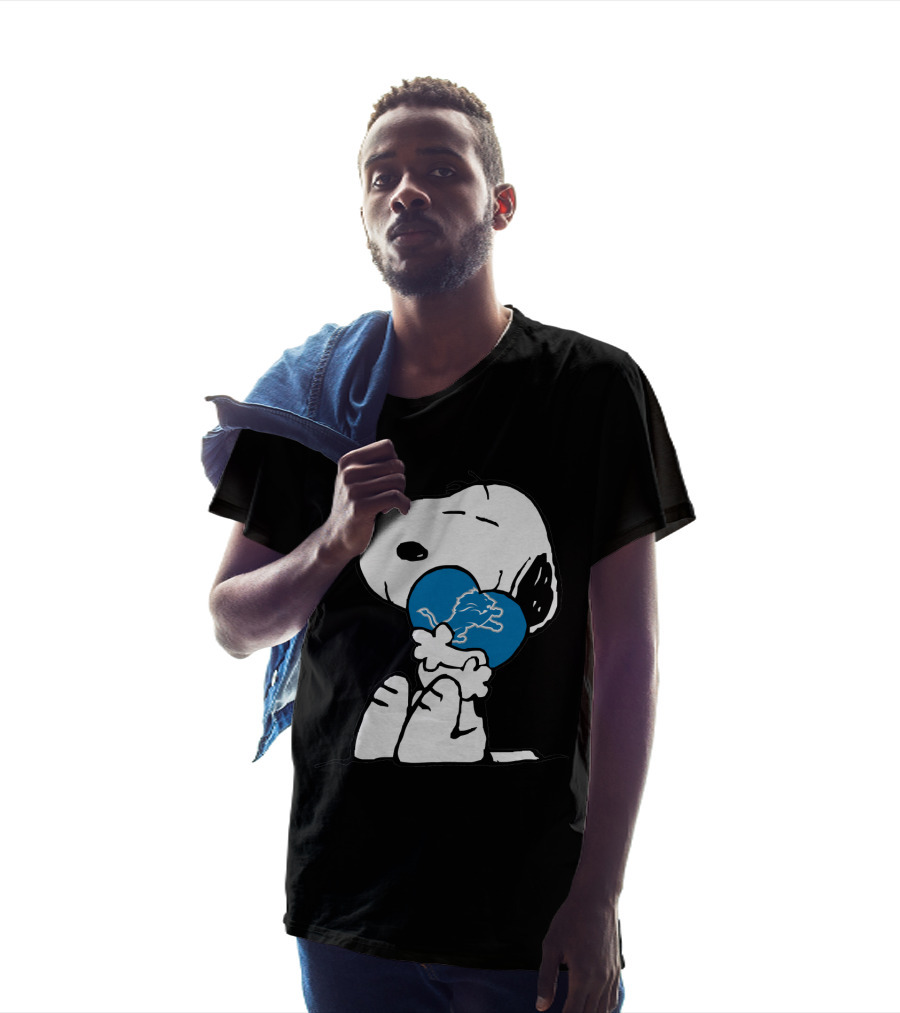 Detroit Lions Snoopy Hugging T-Shirt