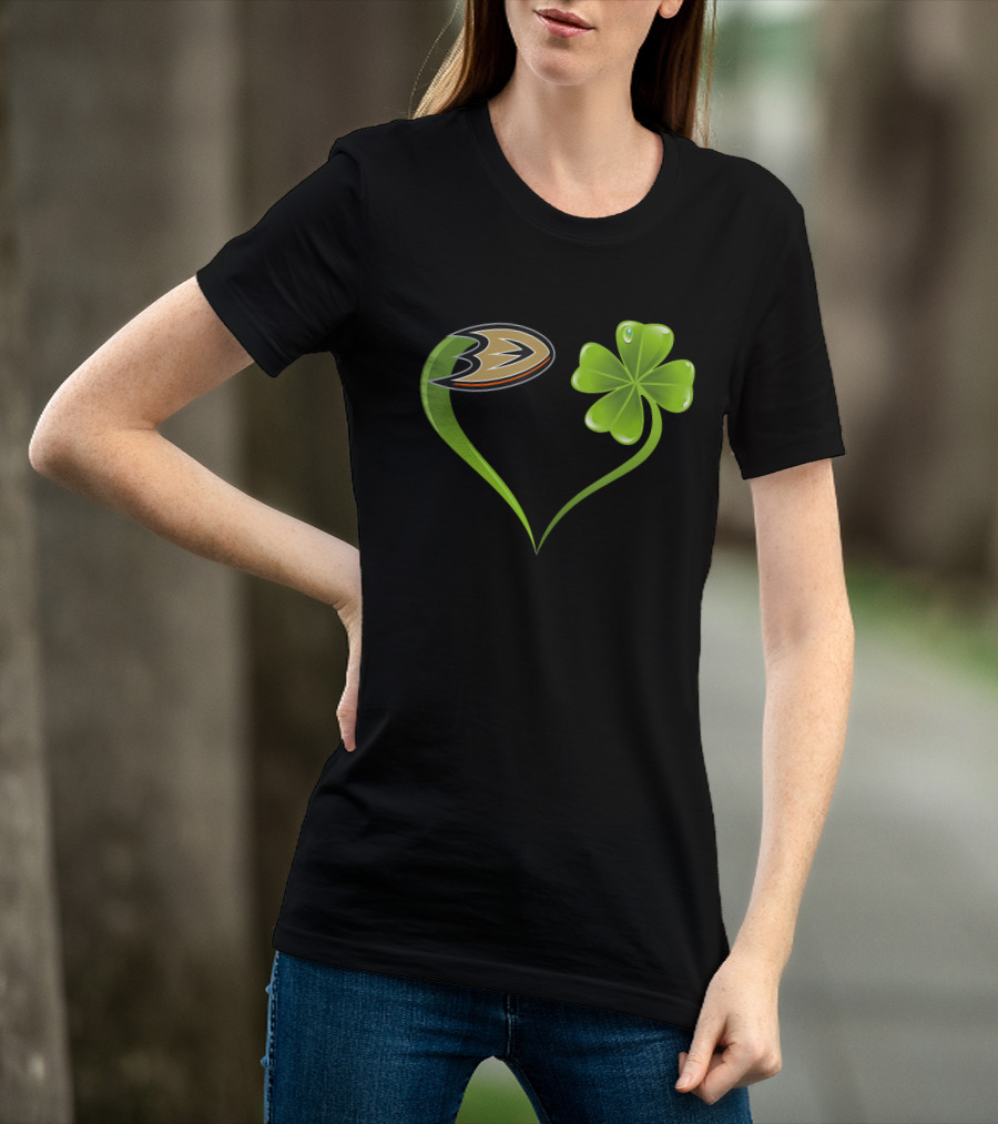 St Patrick's Day Anaheim Ducks Shamrock Heart T-Shirt