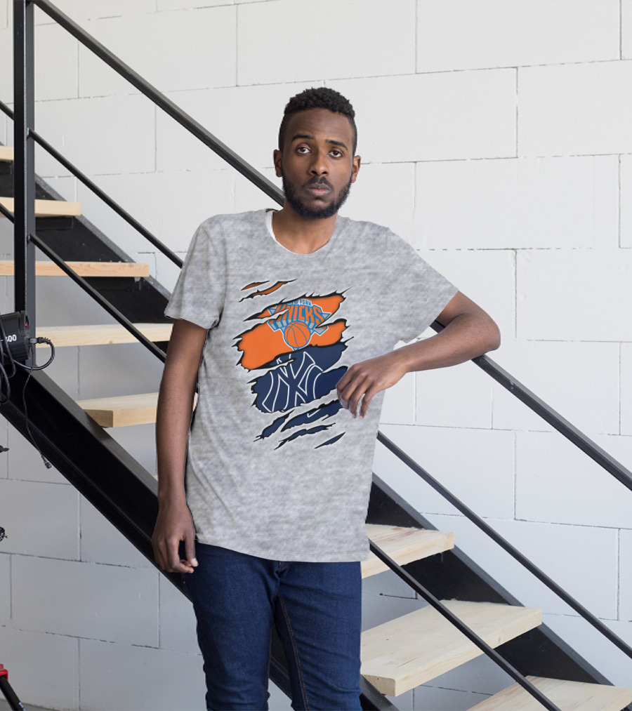 New York Knicks Yankees Split T-Shirt