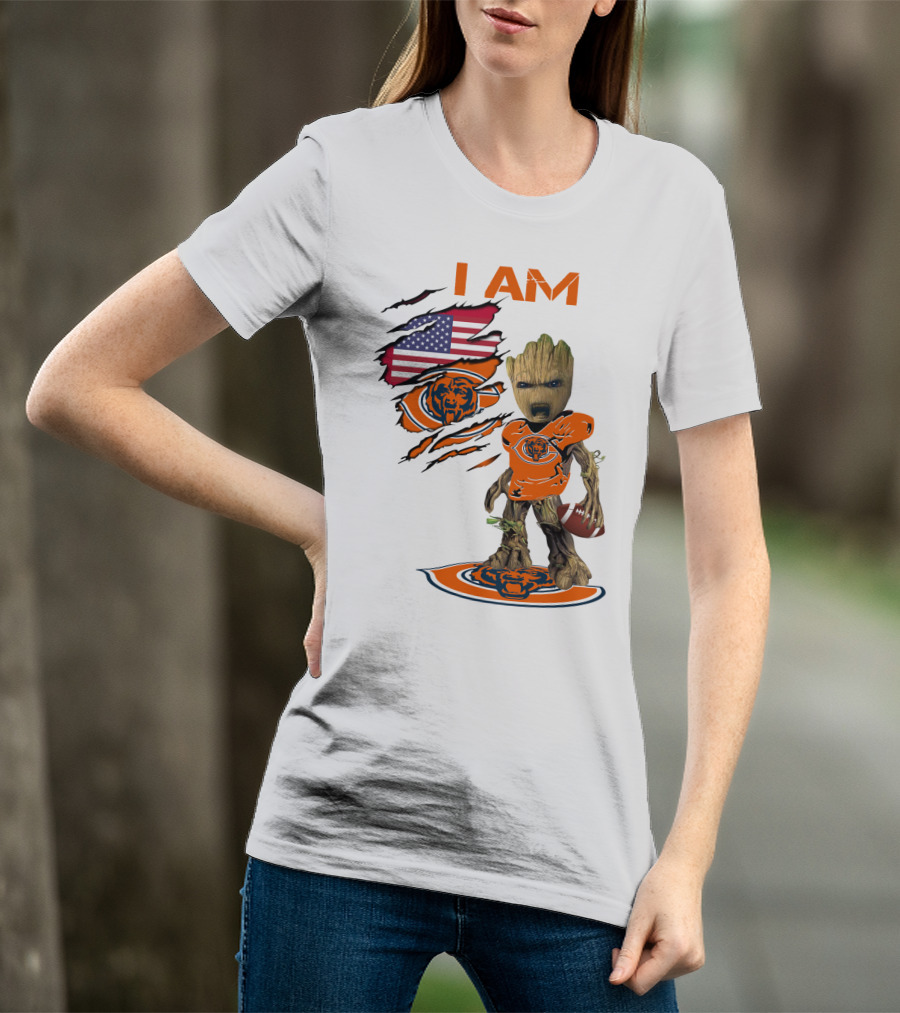 I AM Bears Baby Groot Holding Football With American Flag And Chicago Bears T-Shirt