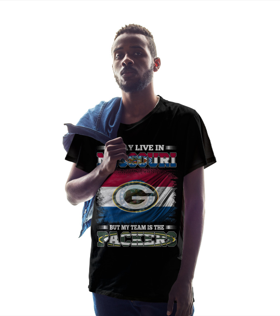 I May Live In Missouri But My Team Is The Packers With Green Bay Logo On Missouri State Flag T-Shirt