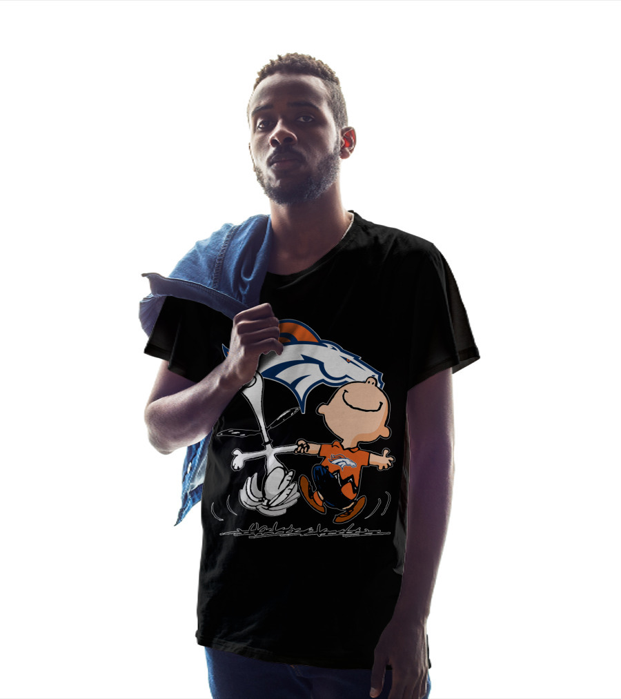 Snoopy Charlie Brown Dancing With Denver Broncos T-Shirt