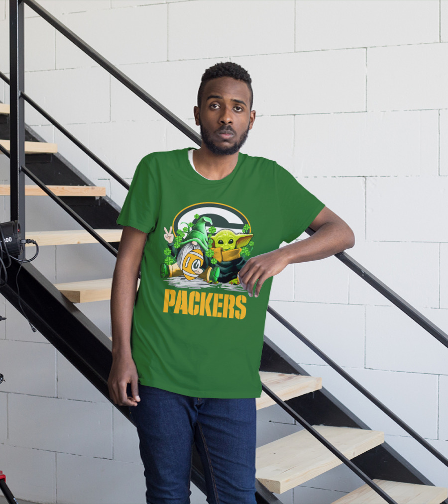 Green Bay Packers Shamrock Gnome And Alien Football St. Patrick's Day T-Shirt