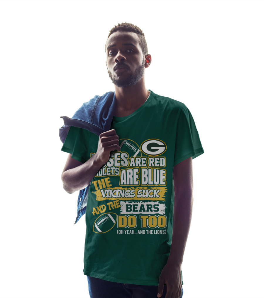 Green Bay Packers Roses Are Red Football Rivalry Poem T-Shirt