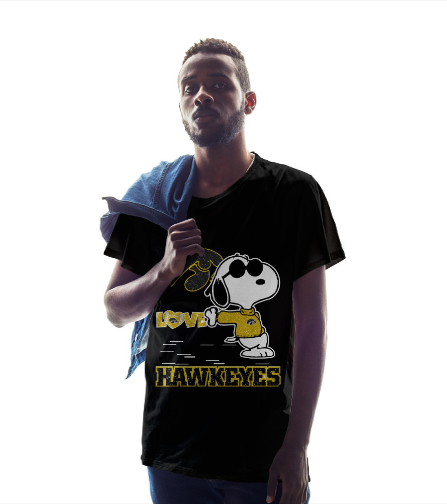 Snoopy Love Iowa Hawkeyes Football Fans Peanuts Ncaa T-Shirt
