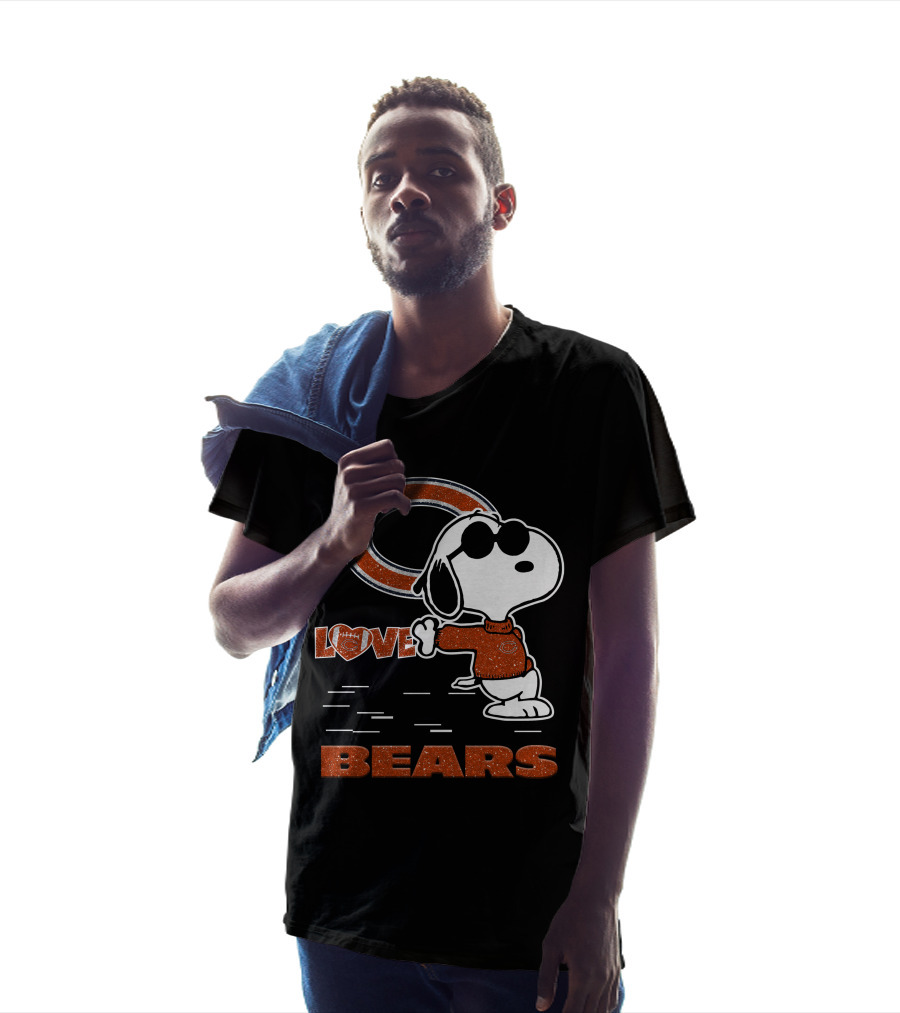 Snoopy Love Bears Chicago Football Team T-Shirt