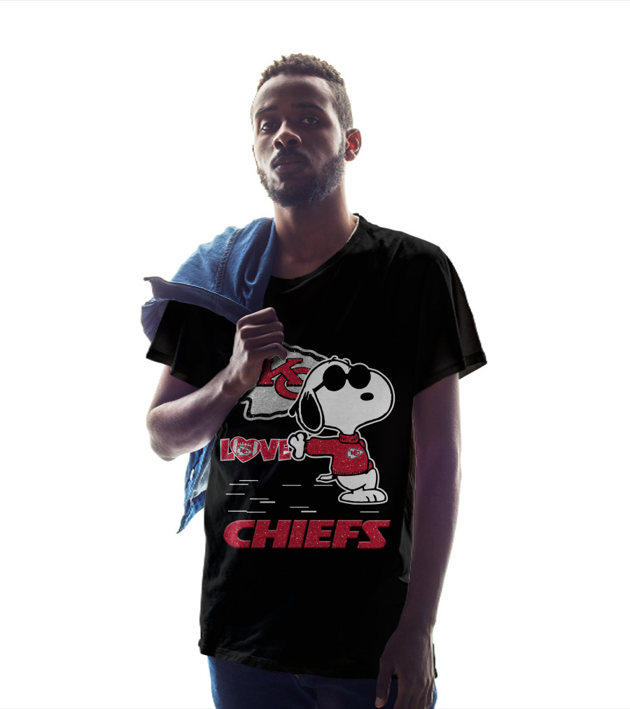 Snoopy Kansas City Chiefs Love Chiefs KC T-Shirt
