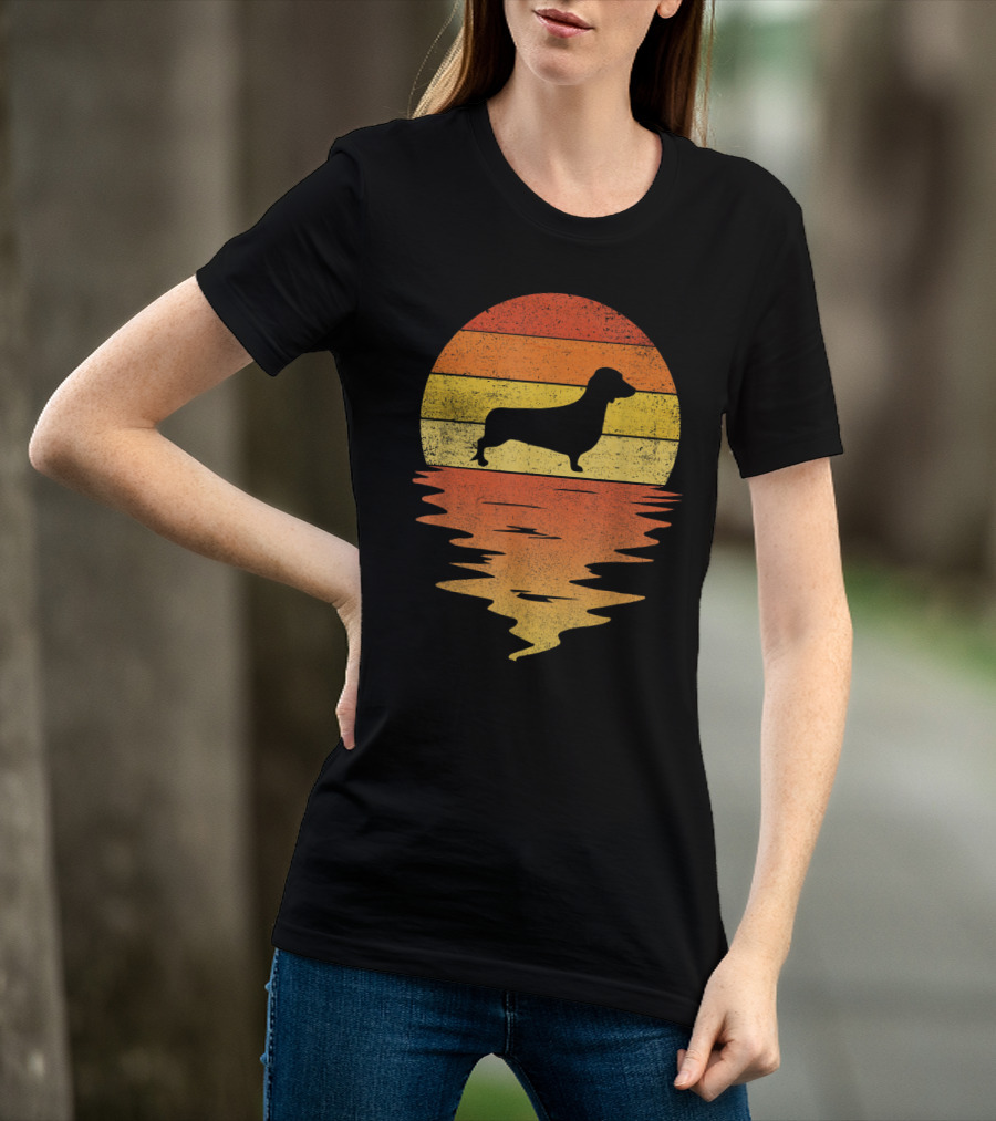 Dachshund Silhouette 70s Vintage Sunset T-Shirt