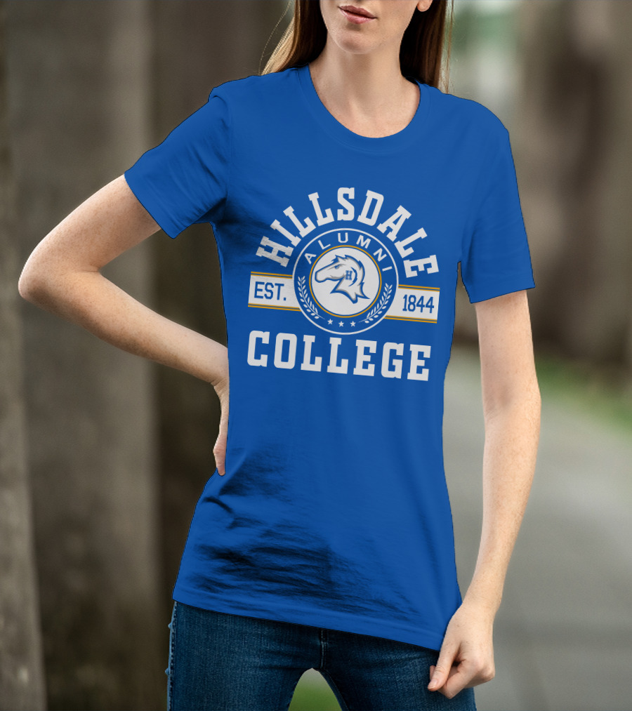 Hillsdale College Alumni Est. 1844 Horse Emblem Blue Background T-Shirt