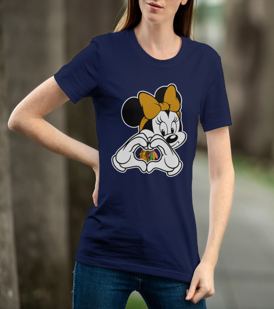 Minnie Mouse Hand Heart Chicago Blackhawks T-Shirt