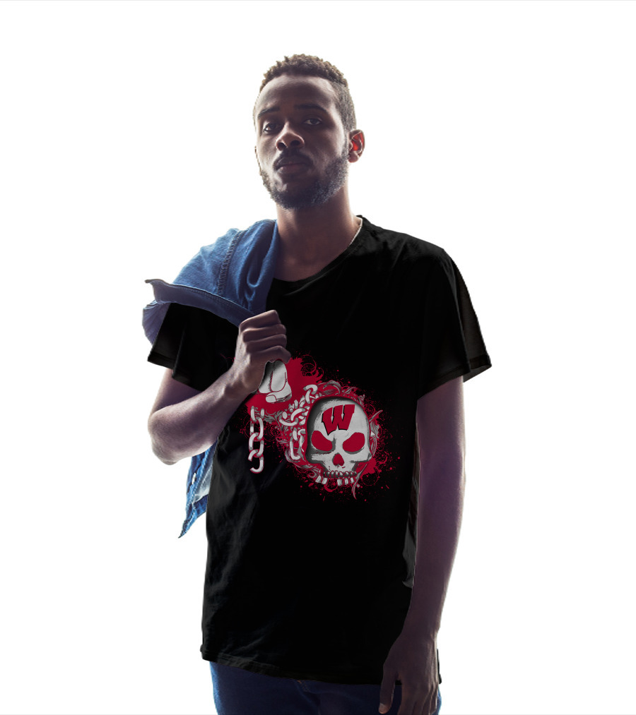 Wisconsin Badgers Skull And Chains T-Shirt