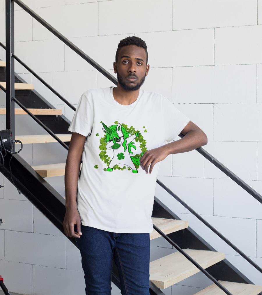 St. Patrick's Day Clover Unicorn Dabbing With Shamrock Mane Surrounded By Green Clovers T-Shirt