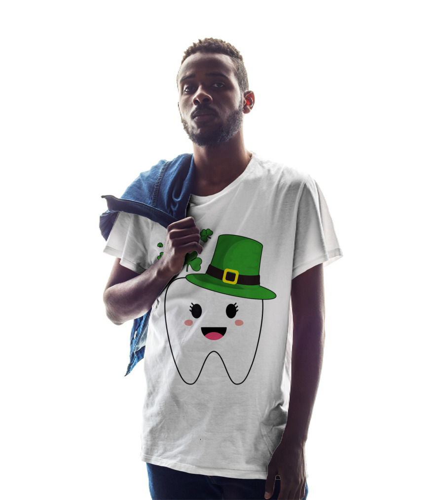Cute Tooth With Hat Dental Assistant Shamrock St Patrick's Day T-Shirt