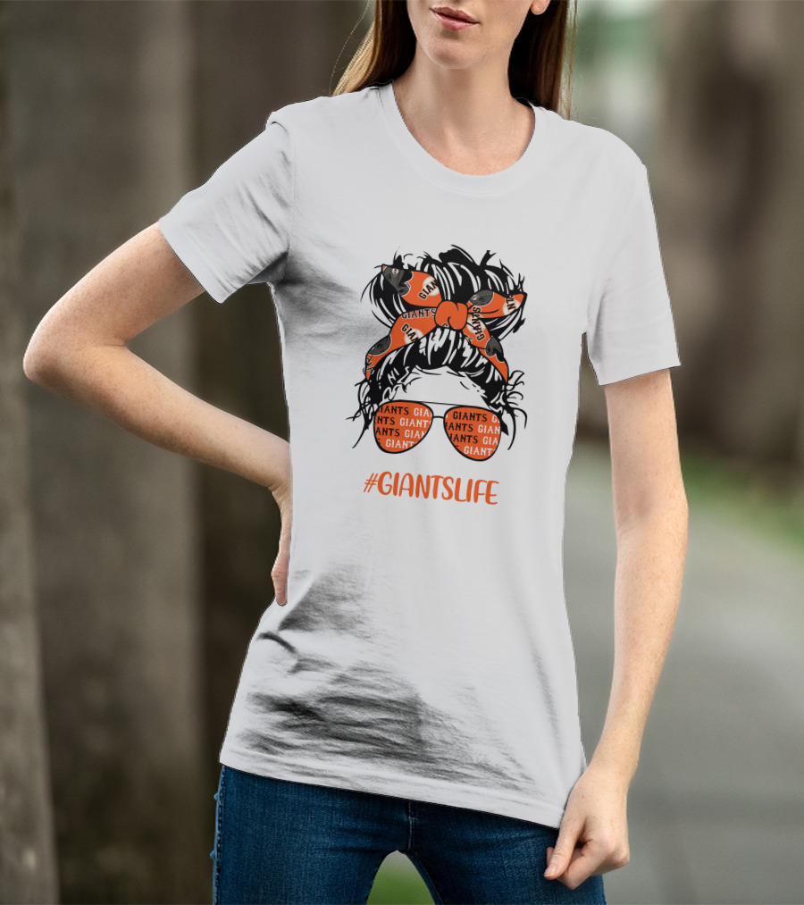 GIANTSLIFE Messy Bun Girl With Giants Headband And Glasses T-Shirt