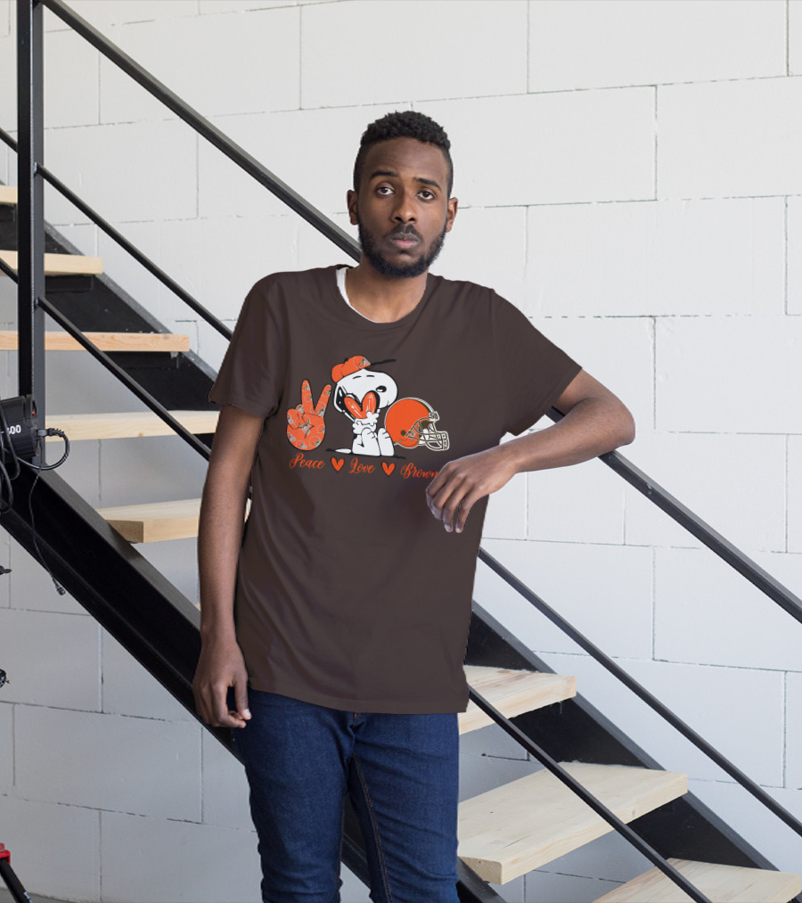 Peace Love Browns Snoopy Cleveland Browns Helmet T-Shirt