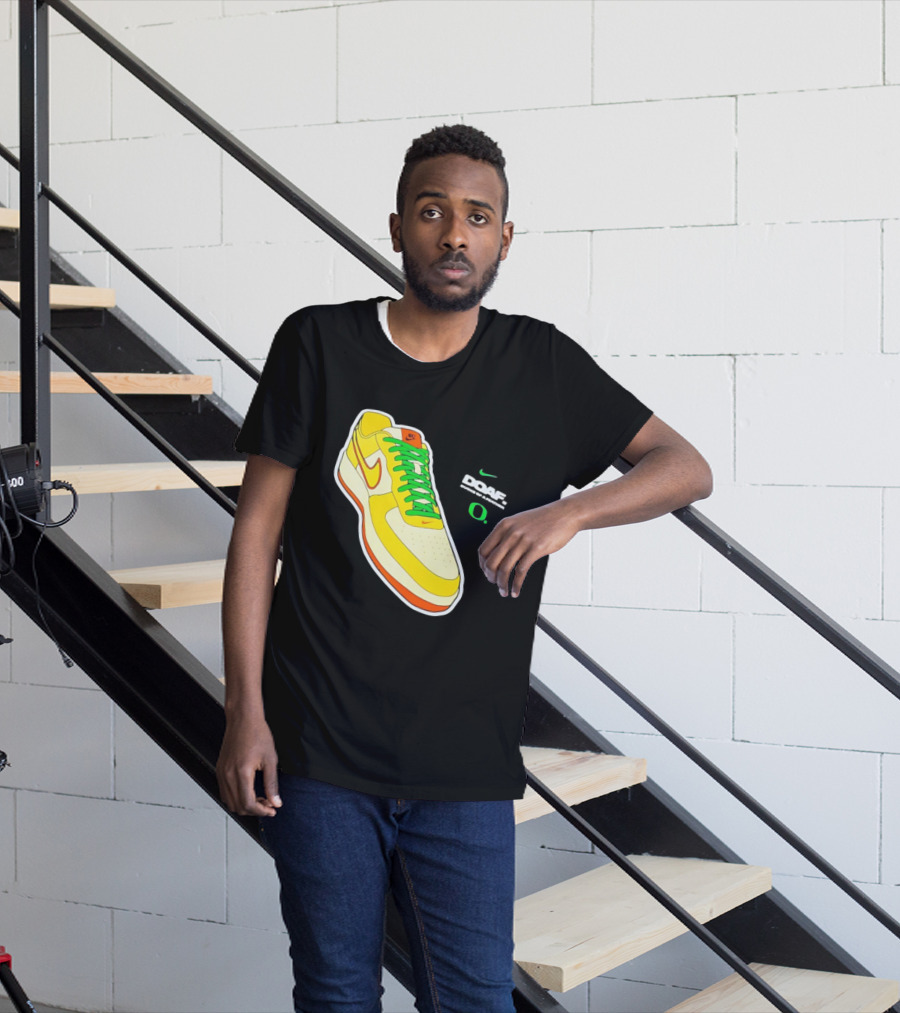 Oregon Ducks DOAF Hatched Heat Nike Sneaker T-Shirt