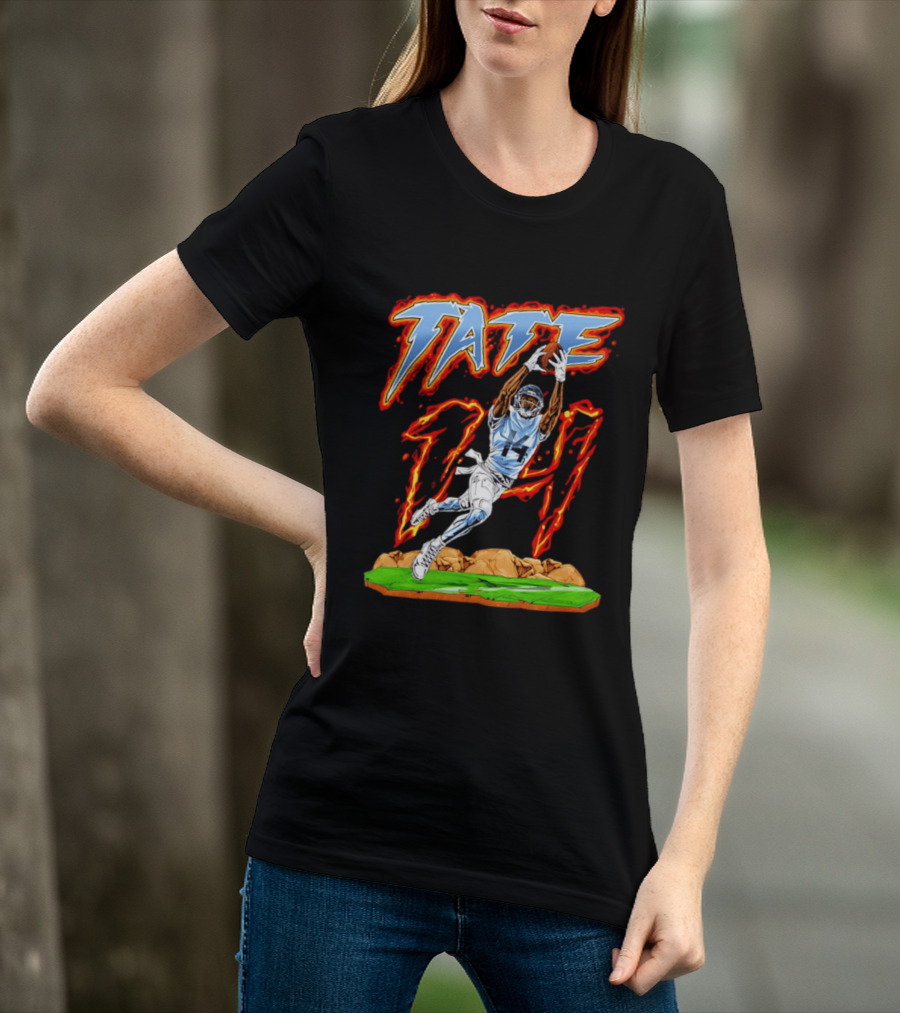 Tennessee Titans Carnell Tate Hand Drawn 17 Football T-Shirt