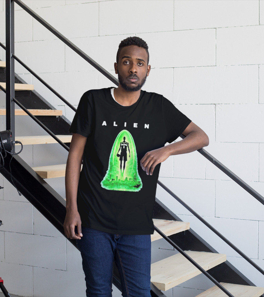 Alien Wemby San Antonio Alien Basketball Cityscape T-Shirt