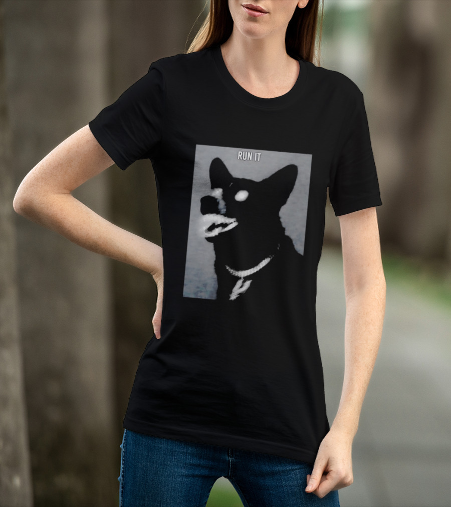 Run It Black Dog Diamond Grill Spurs Pendant T-Shirt