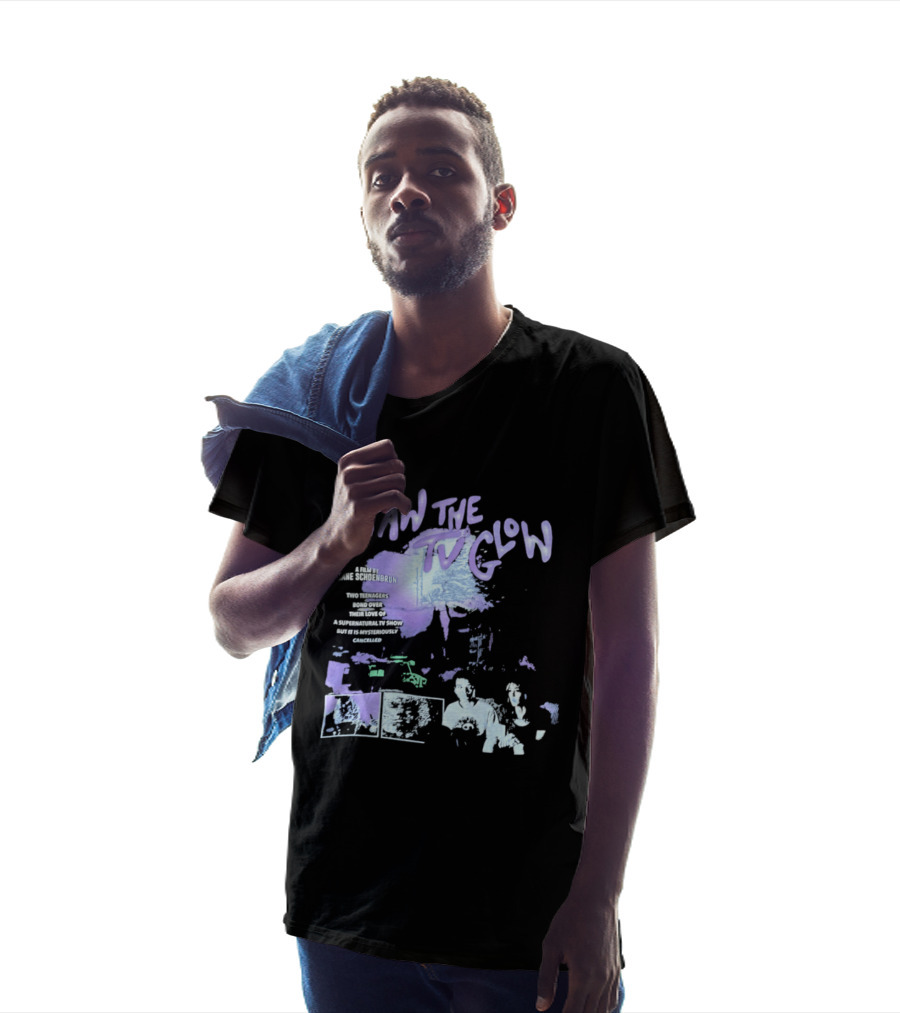 I Saw The TV Glow Two Teenagers Bond Over A Show Directed By Jane Schoenbrun T-Shirt