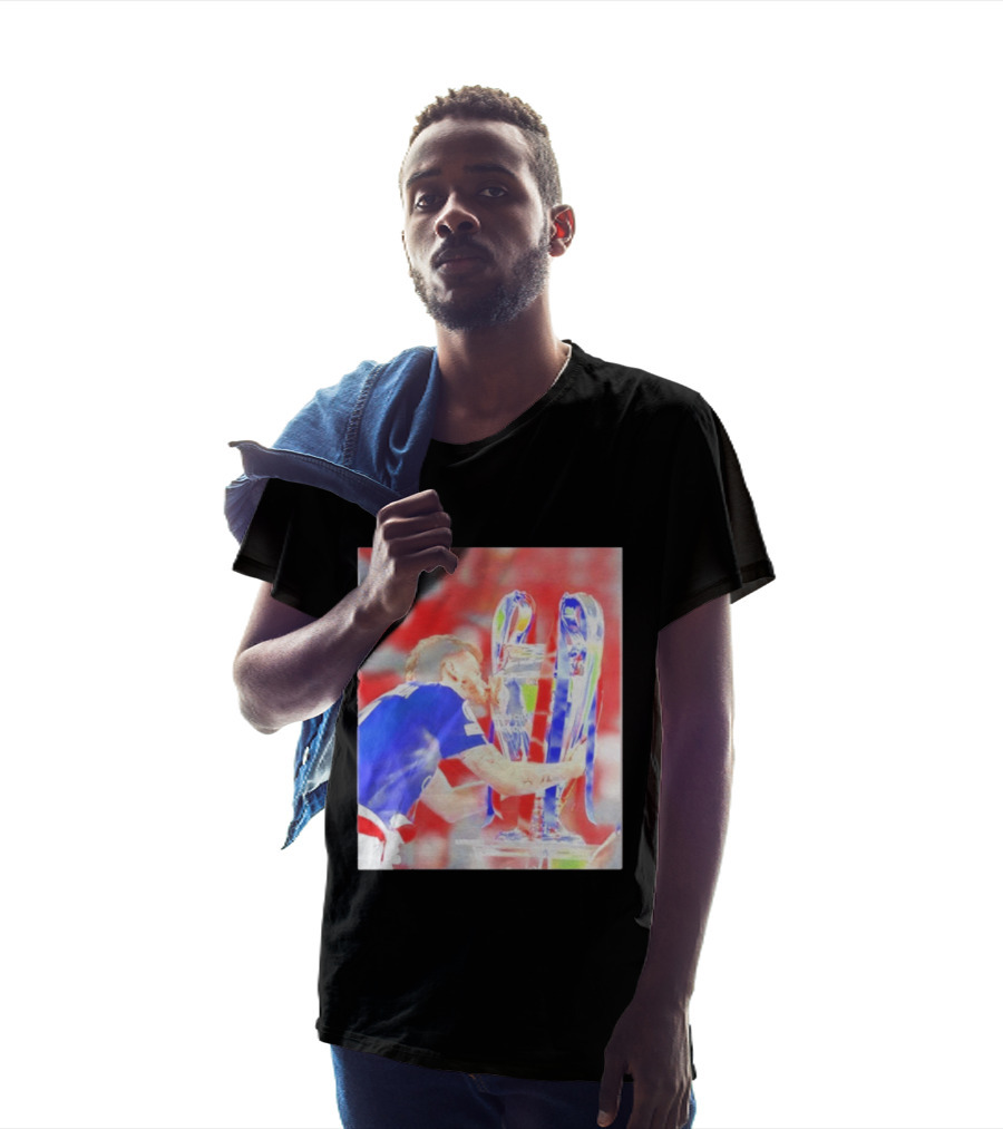 Khvicha Kvaratskhelia PSG UEFA Champions League Trophy Celebration T-Shirt