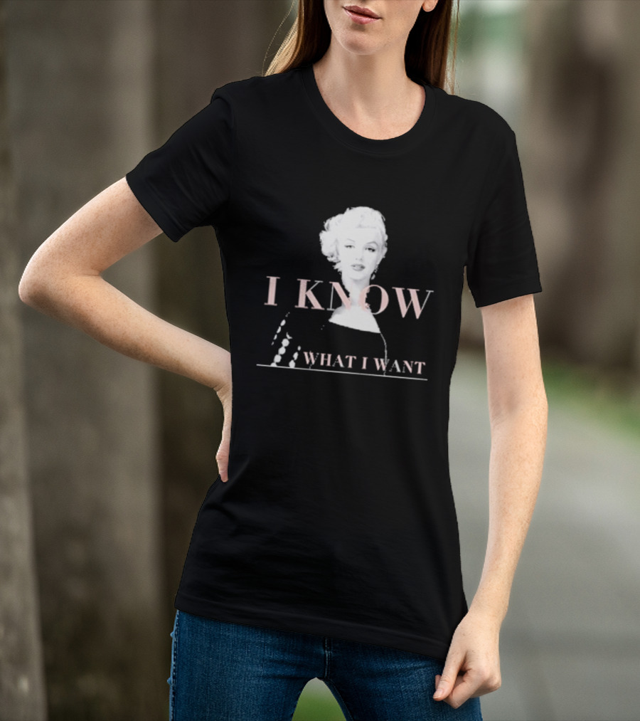 Marilyn Monroe I Know What I Want Oversized Fleece T-Shirt