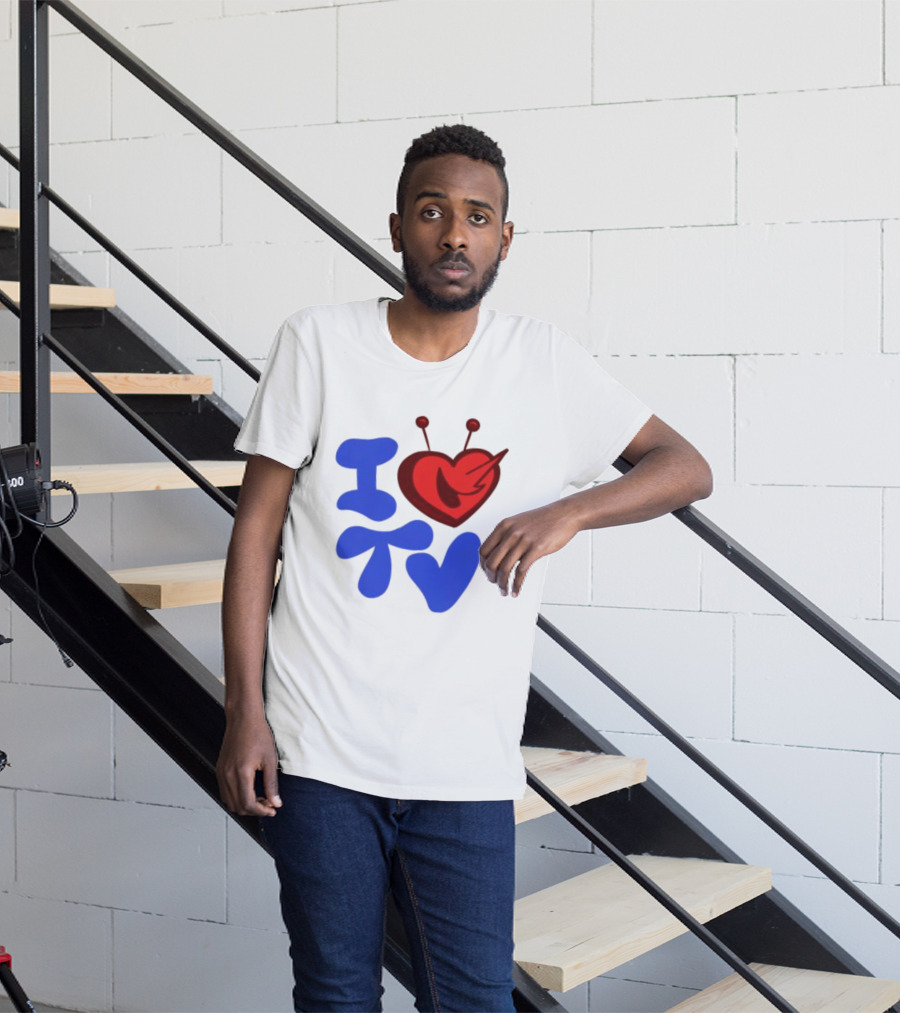 I Love TV Blue Red Heart Antenna T-Shirt