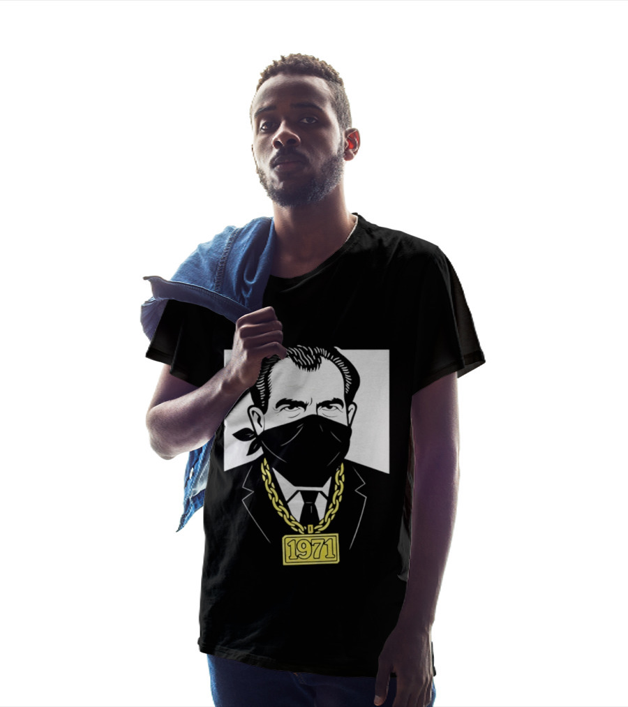Richard Nixon 1971 Bandana Gold Chain T-Shirt