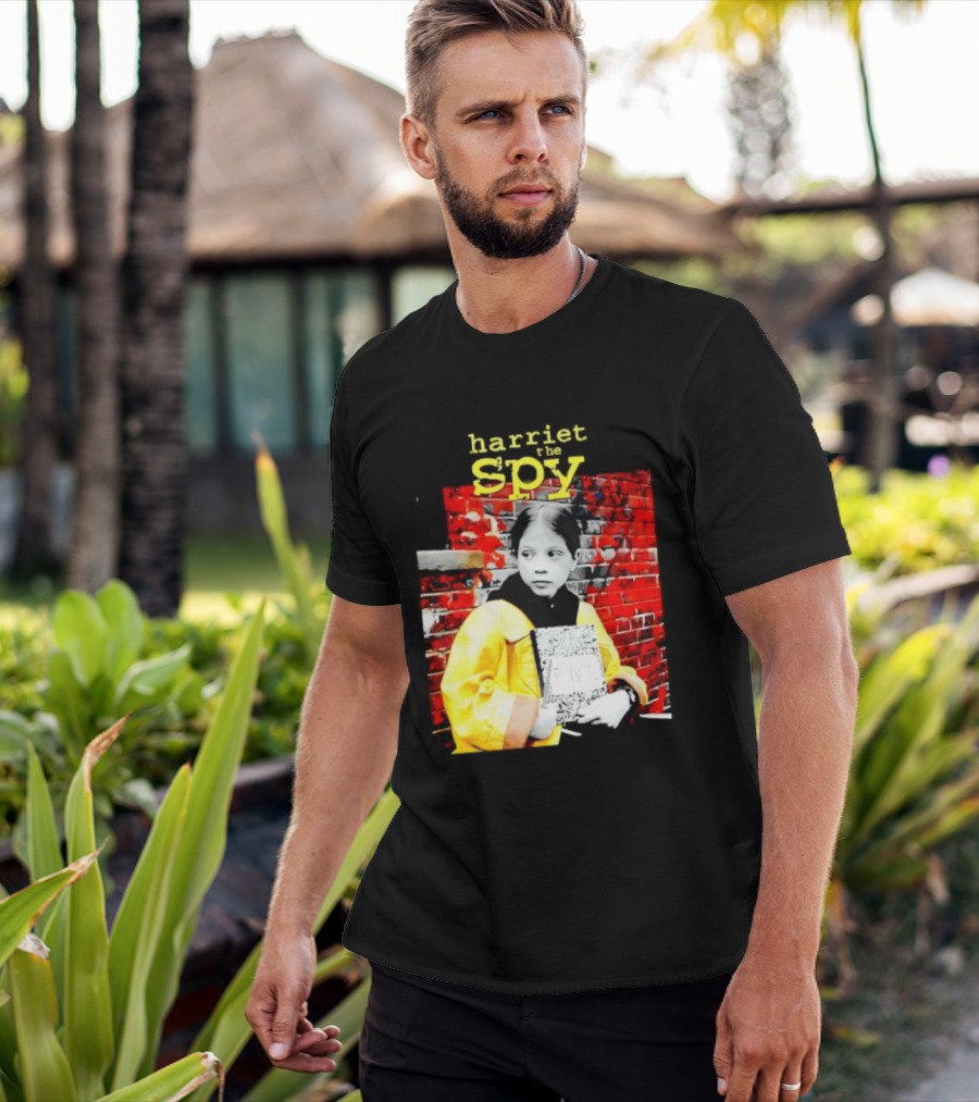 Harriet The Spy Michelle Trachtenberg Classic Yellow Raincoat Notepad T-Shirt