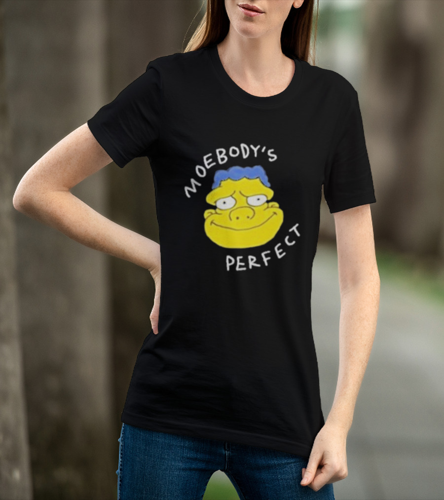Moebody's Perfect Yellow Cartoon Face With Blue Hair Smirk T-Shirt