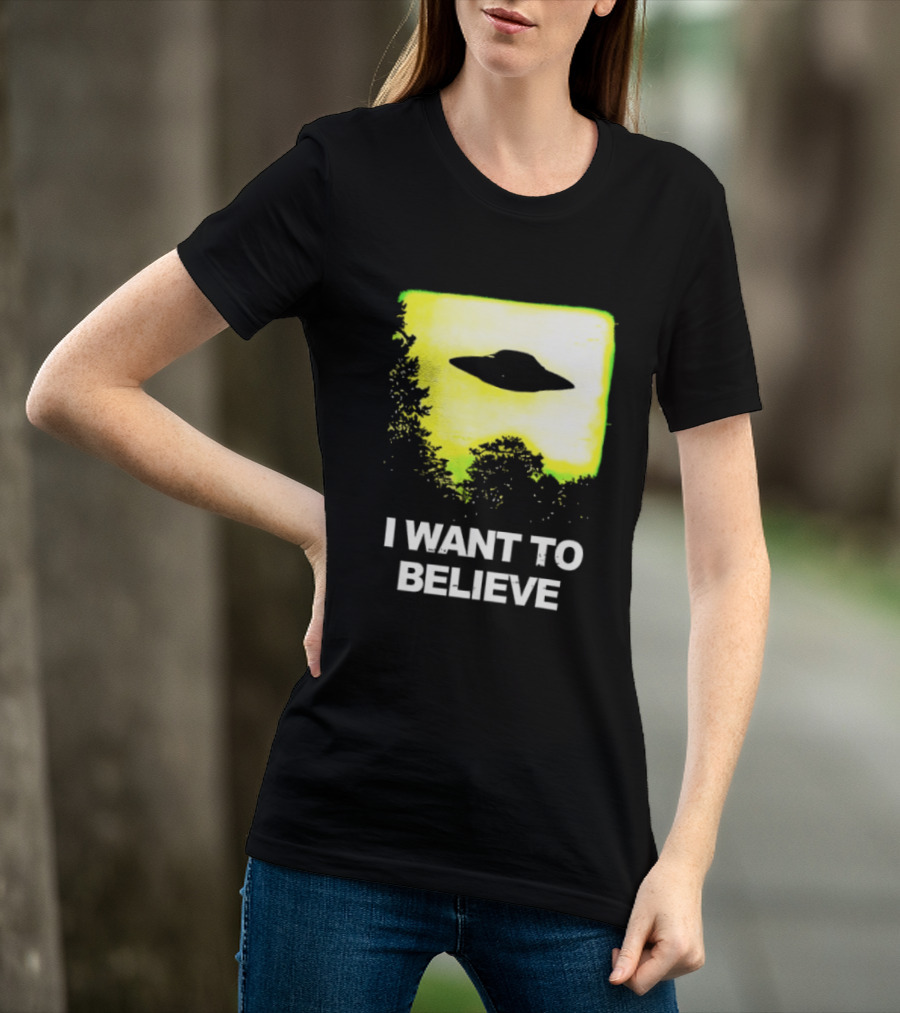 Alien I Want To Believe UFO Silhouette Paranormal Activity The Truth Is Out There T-Shirt