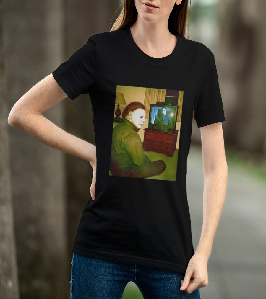 Michael Myers Ing Himself On TV Halloween Scene T-Shirt