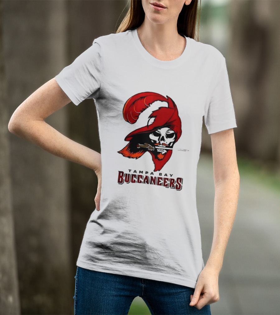 Rueben Bain Jr Tampa Bay Buccaneers 2026 Fire The Cannons Football Skeleton Pirate Flag T-Shirt