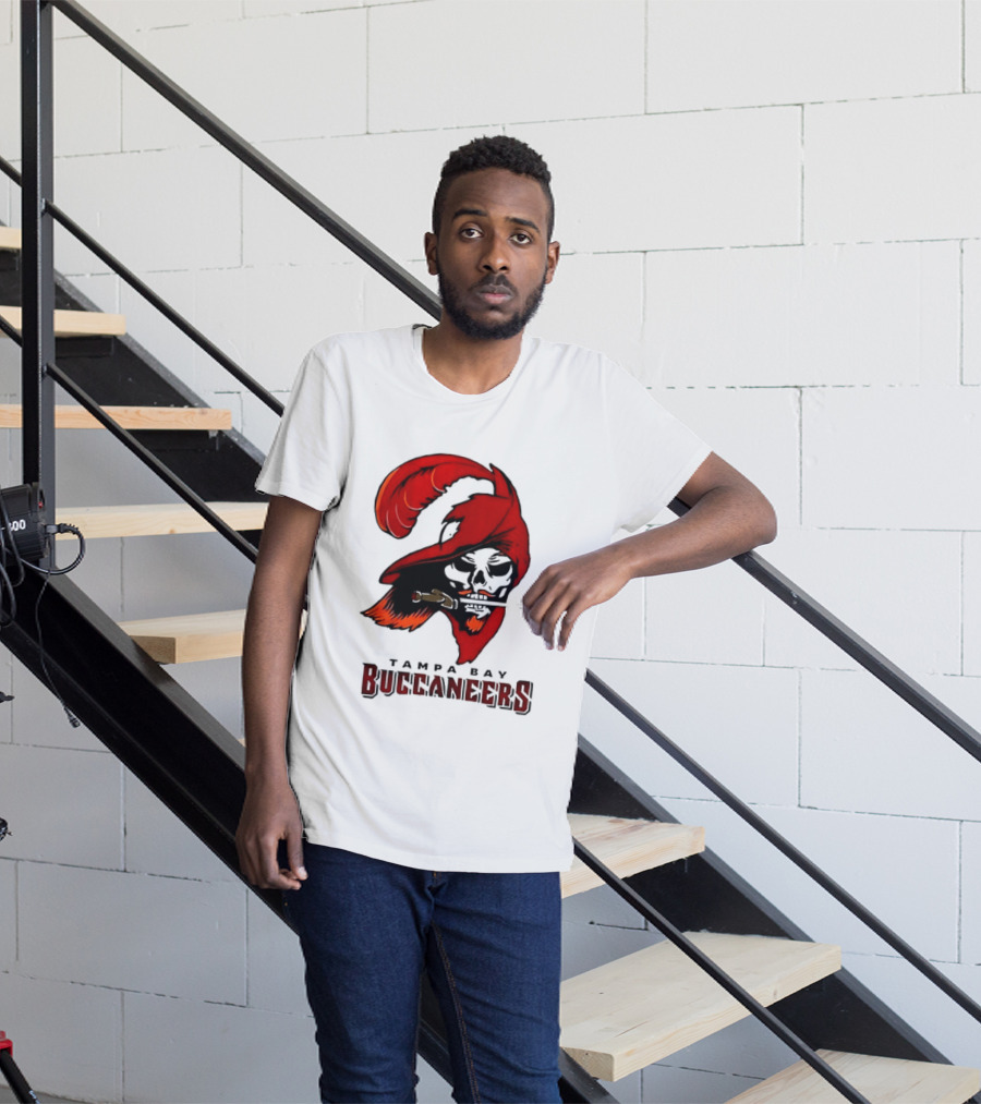 Rueben Bain Jr Tampa Bay Buccaneers 2026 Fire The Cannons Football Skeleton Pirate Flag T-Shirt