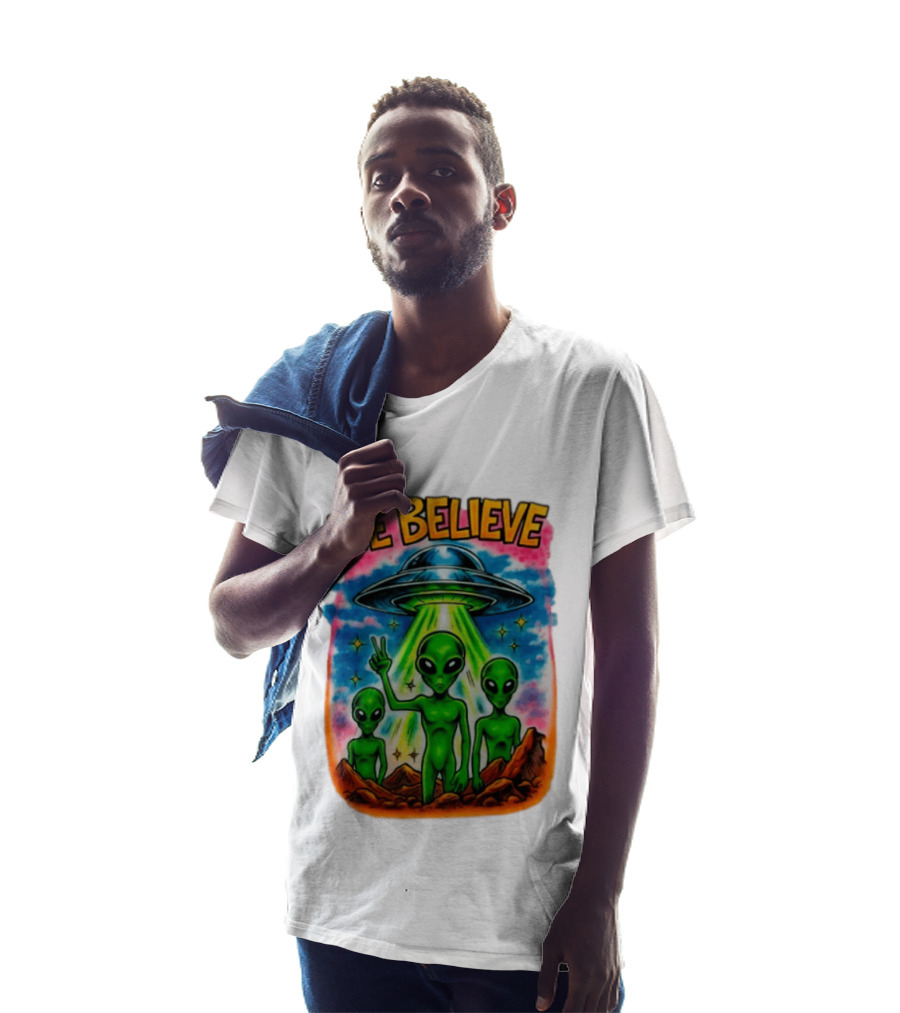 We Believe Aliens UFO Extraterrestrial Peaceful Green Aliens Stars Cosmic Scene T-Shirt