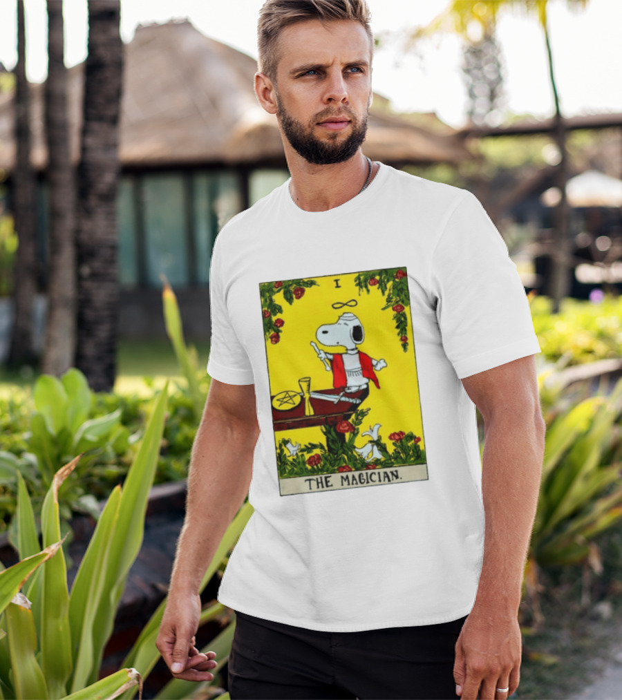 Snoopy Peanuts The Magician Tarot Card T-Shirt