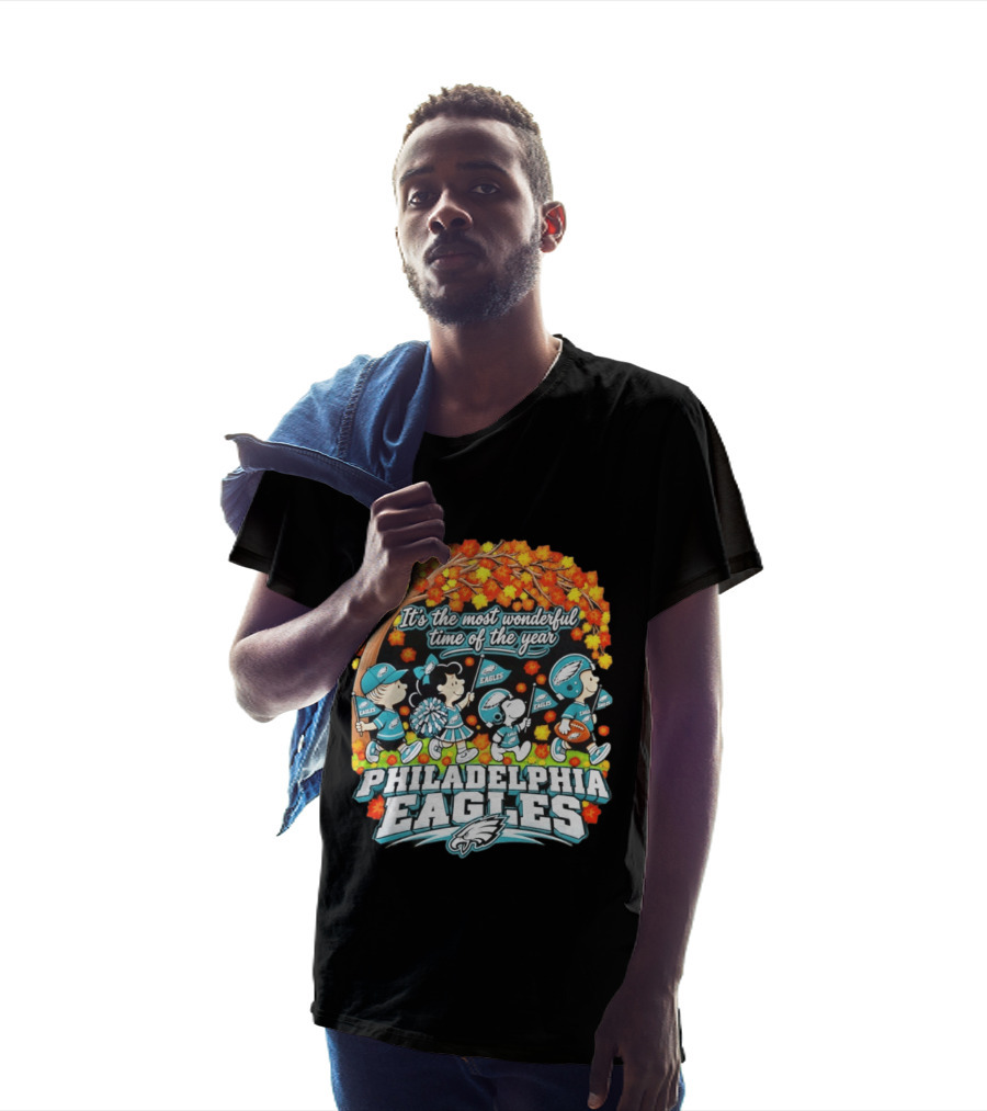 Philadelphia Eagles Peanuts Characters Autumn It's The Most Wonderful Time Of The Year T-Shirt