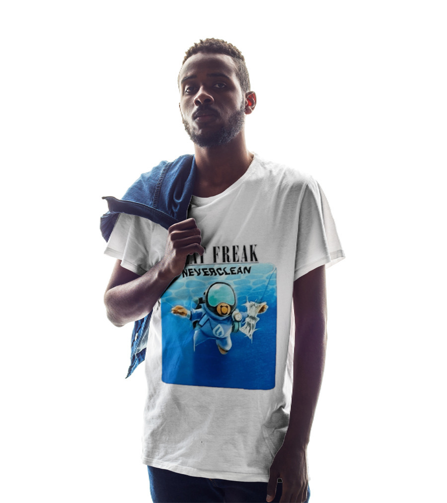 Neat Freak Neverclean Diver Catching Litter T-Shirt
