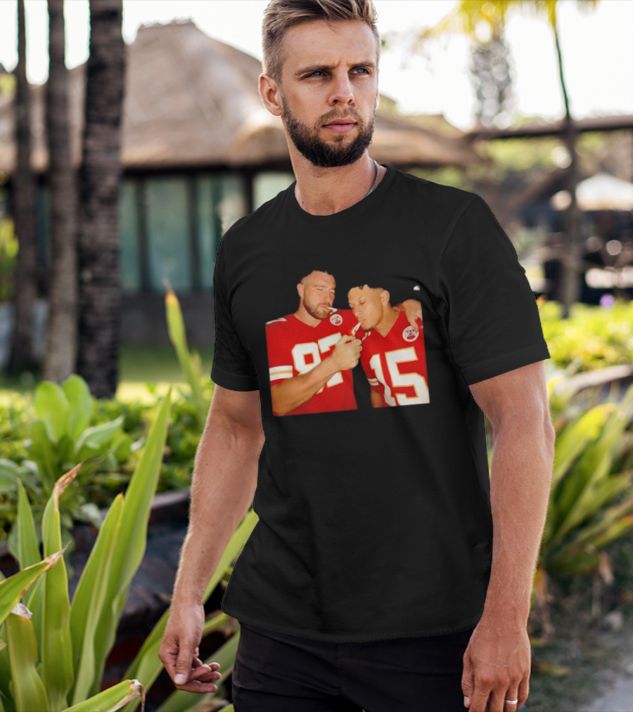 Kansas City Chiefs Mahomes Kelce Smoking 87 15 T-Shirt